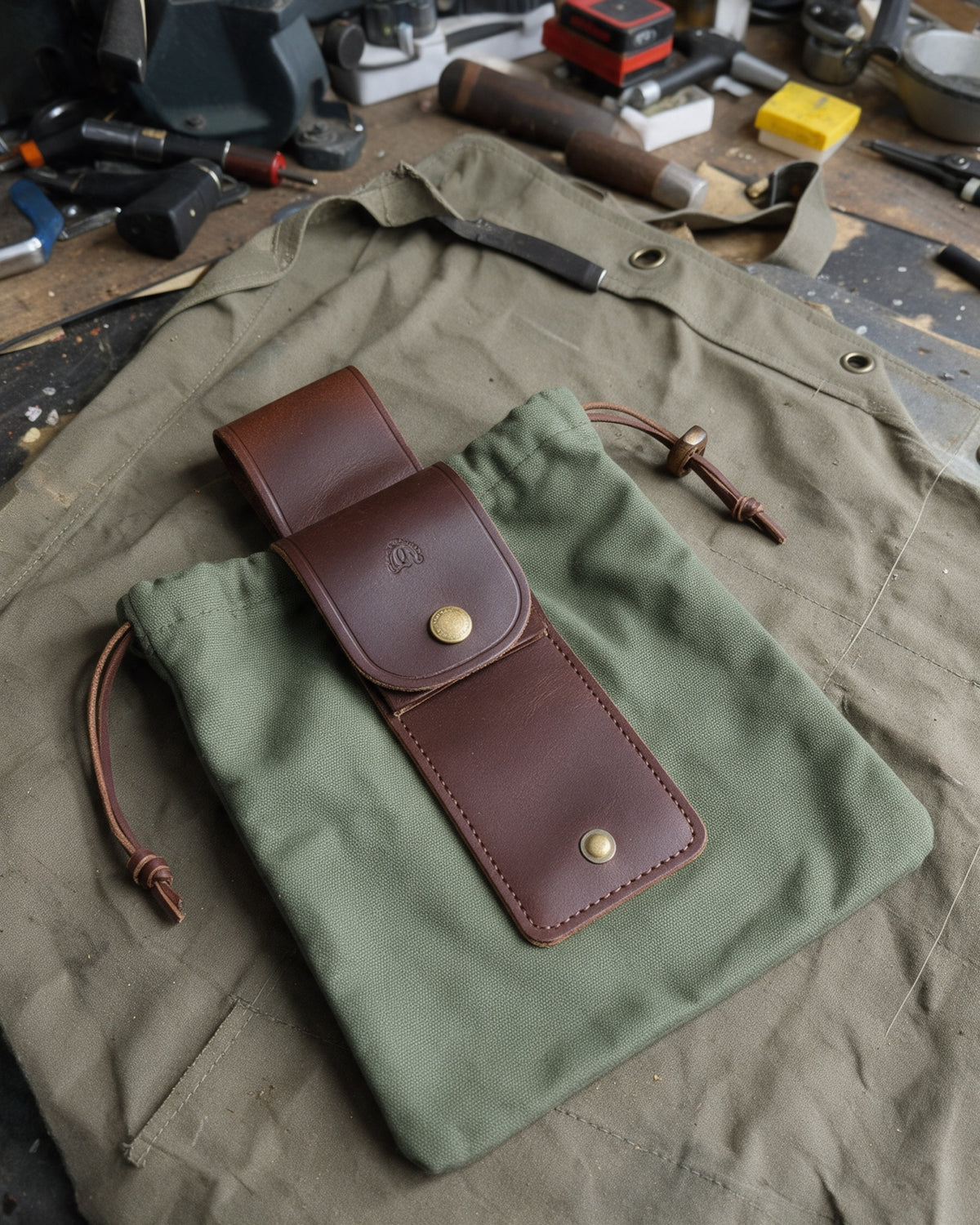 Canvas & Leather Bushcraft Foraging Pouch, details